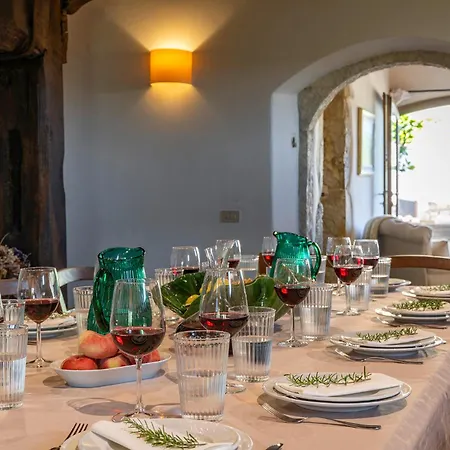 Muricciaglia 14, Emma *