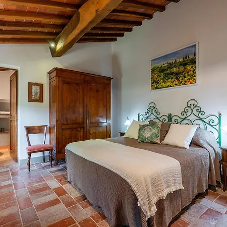 Villa Muricciaglia 14, Emma *
